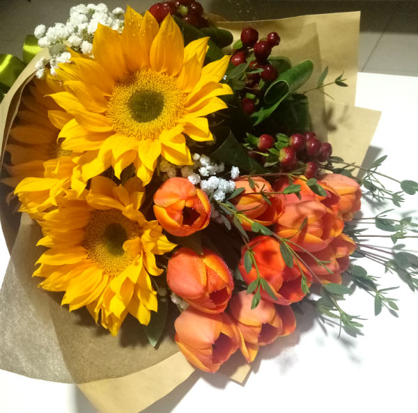 sunflower and tulip bouquet 5
